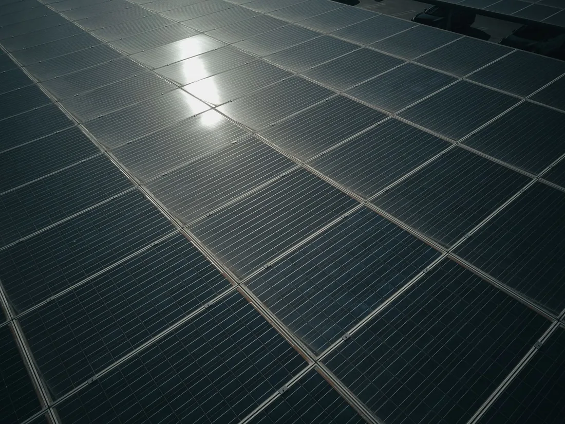 Fotografia ilustrativa de painéis solares